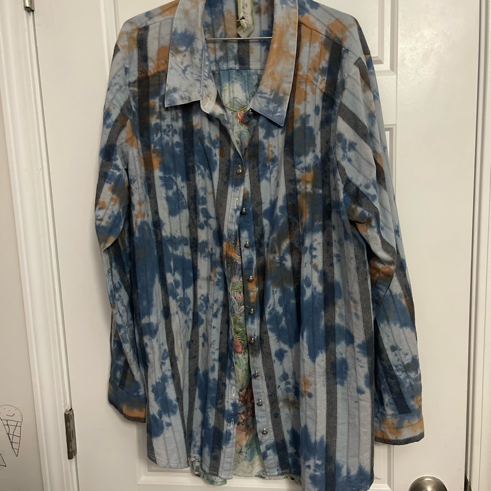 Women’s Tie-Dye Button-Up Jacket